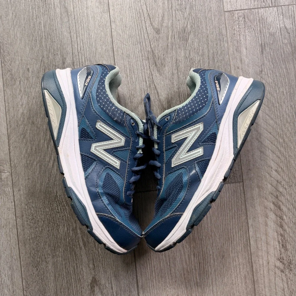 New Balance 1540v3 Womens 8.5 Blue Running Shoes ROLLBAR ENCAP Used Vietnam